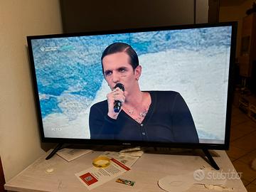 Televisore Xiaomi 32 pollici Smart TV LED HD