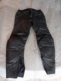 pantaloni da moto 