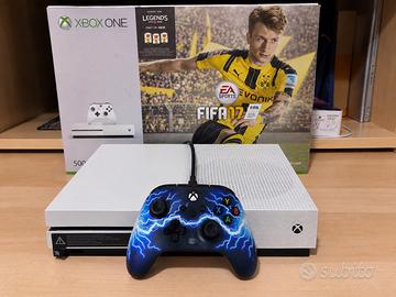 Xbox One S 500 GB + controller + 9 giochi