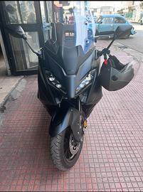 Tmax 560