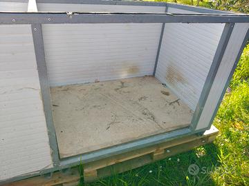 Cuccia grande da esterno per cani