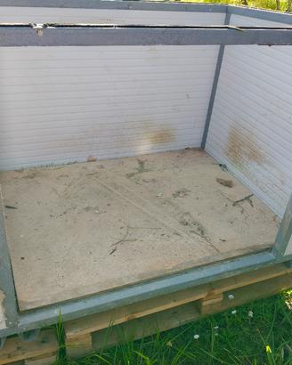 Cuccia grande da esterno per cani