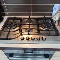 piano cottura a gas Ariston 