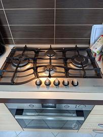 piano cottura a gas Ariston 