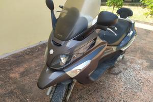 Best Price piaggio XEvo 250 pochi km, bassi cons.