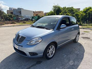 Lancia Ypsilon 1.2 69 CV Argento