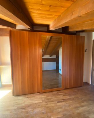 Armadio 3 ante scorrevoli con specchio