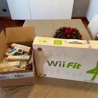 Nintendo Wii completa con giochi e Wii Fit