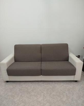 Divano letto matrimoniale