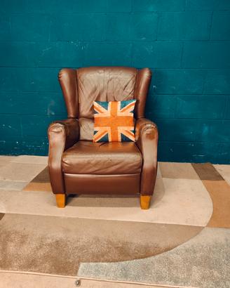 Poltrona Chester Chesterfield in cuoio inglese uk
