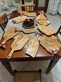 taglieri in legno di ulivo