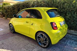 Abarth 500e Scorpionissima