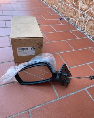 Specchietto per auto
