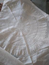 tovaglia lino con inserti uncinetto