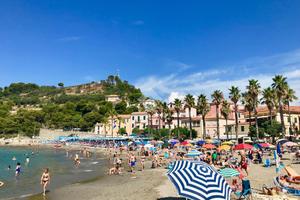 VILLA SINGOLA A SAN LORENZO AL MARE