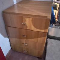 Cassettiera in legno