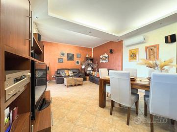 4 LOCALI A LA LOGGIA