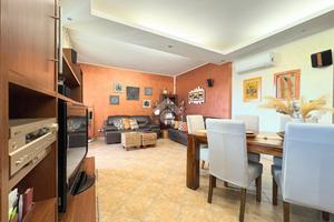 4 LOCALI A LA LOGGIA