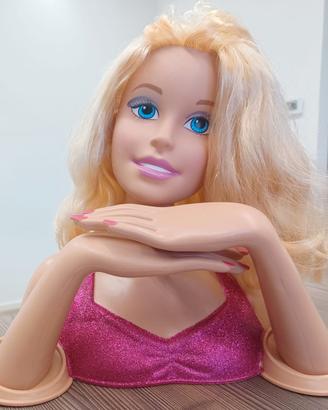 Barbie testa per acconciature
