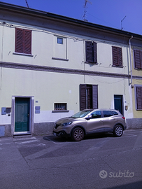 Bilocale su due livelli in centro piano terra