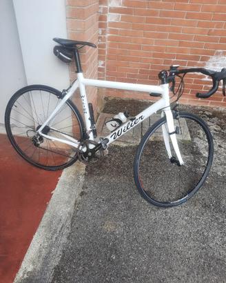 bicicletta da strada in carbonio wilier