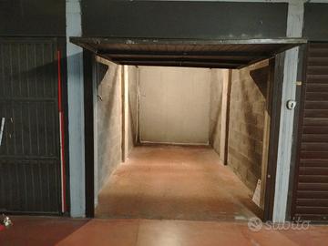 DISPONIBILE GARAGE  in via S Donato 44 Bologna 