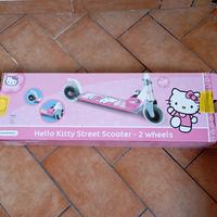 monopattino hello Kitty 