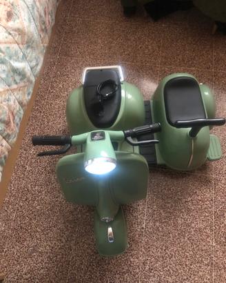 Vespa con sidecar