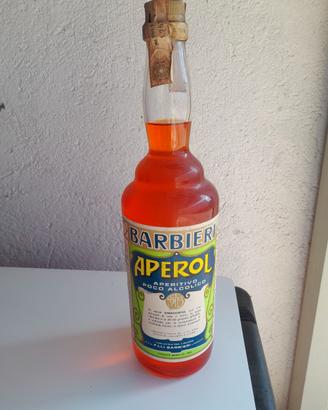 bottiglie di liquori vintage 