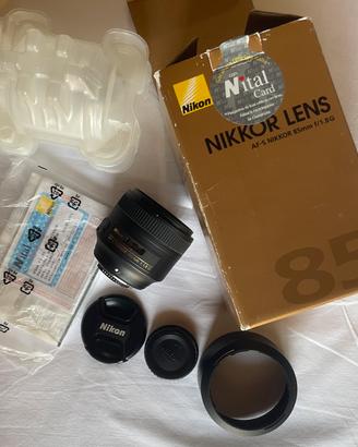 Nikon af-s 85mm f\1.8 G