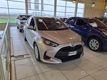 TOYOTA Yaris 1.5 Hybrid 5 porte Active -