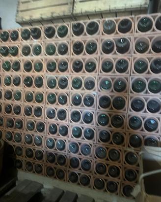 Stock 700 bottiglie vetro verde per vino