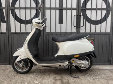 Piaggio Vespa 50 LX