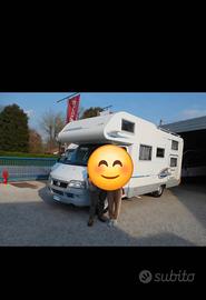 Camper mansardato