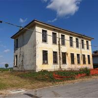 EDIFICIO DA RISTRUTTURARE A SEDEGLIANO ( GRIONS )