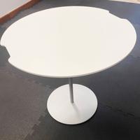 Tavolino Cassina On-Off disegn by Piero Lissoni