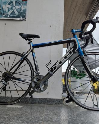 bici Felt ultraleggiera 