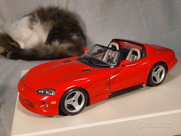 Burago 1:18 Dodge Viper in metallo come nuova