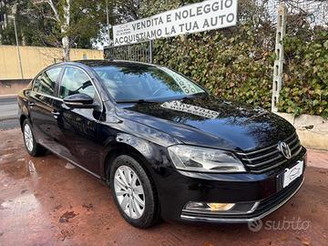 VOLKSWAGEN Passat 1.6 TDI Comfortline BlueM. Tec