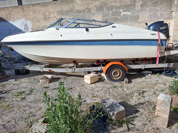 Barca semicabinata completa (carello compreso)