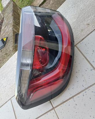 Faro posteriore- stop- jeep compass 2022
