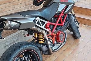 DUCATI hypermotard 1100 S del 2007  termignoni