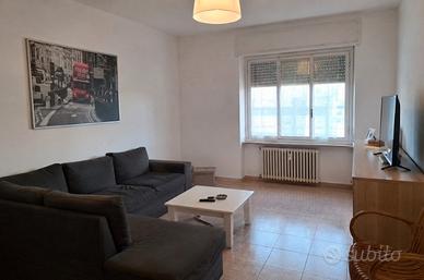 Trilocale arredato con posto coperto - Lonato