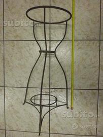 Portacatino antico in ferro