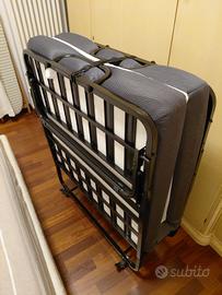 letto pieghevole singolo con materasso 