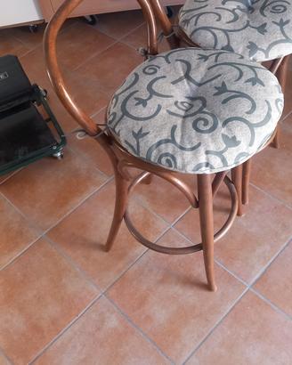 sgabelli legno in coppia