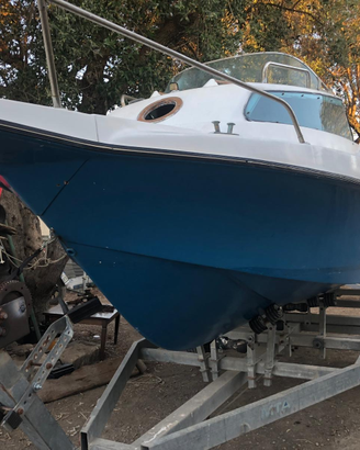 Tonnetto semi cabinato 580