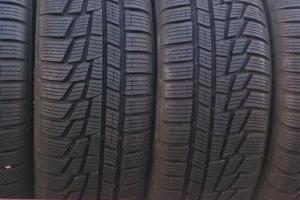 225 70 15c nokian usate invernali