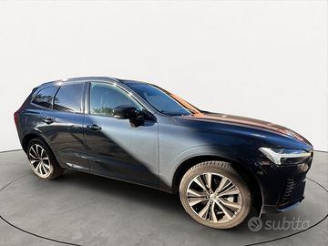 Volvo XC60 B4 automatico Plus Dark