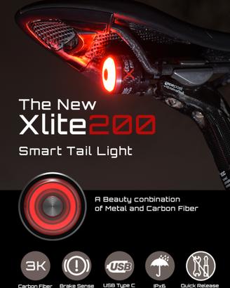 Luce posteriore intelligente Xlite200 in carbonio.